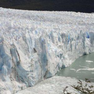 Científicos hallan que el glaciar Perito Moreno perdió contacto con el lecho rocoso