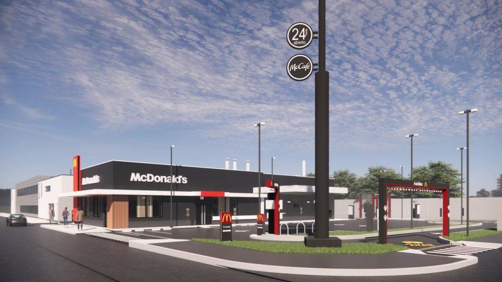 Con 52 paneles solares, un delivery point para riders, cargador eléctrico y múltiples iniciativas para reducir su impacto ambiental, el nuevo restaurante refuerza el compromiso de la compañía con el desarrollo sostenible y la generación de empleo joven. Tandil, agosto de 2025 – Comenzó la cuenta regresiva para que McDonald’s inaugure su restaurante N°228 en Tandil. Esta apertura no solo representa un hito para la ciudad, sino también un avance clave en su estrategia de sustentabilidad, con instalaciones diseñadas para minimizar el impacto ambiental y ofrecer una experiencia moderna y eficiente a sus clientes. Ubicado en la esquina de Leandro N. Alem y General Pinto, el nuevo local se está construyendo bajo un modelo que incorpora múltiples iniciativas sustentables. Entre sus principales innovaciones destaca la instalación de 52 paneles solares, a cargo de USICOM SA, que generarán aproximadamente 37.180 kWh anuales de energía limpia y permitirán cubrir una parte significativa de su consumo eléctrico. Además, el local tendrá con un delivery point exclusivo con espacios de descanso y carga para riders, sumado a un cargador eléctrico para autos. El restaurante también contará con un sistema de recupero de agua de condensación de los aires acondicionados, utilizado para el riego y la limpieza del entorno. Los vidrios tendrán filtros UV para ayudar a mantener la temperatura interior y reducir el consumo energético. A esto se suman: iluminación LED y grifos de bajo caudal para optimizar el uso de recurso, el encendido automático de la cartelería y la iluminación exterior, el control programable del aire acondicionado y un calentador solar de agua. Asimismo, se implementará un sistema de separación de residuos tanto en el comedor como en el área de operaciones (incluyendo el aceite usado), y se monitoreará el consumo eléctrico a través de un sistema de gestión de energía (EMS) que permitiráhacer un uso más eficiente de la infraestructura. Con una superficie cubierta de 405 m², capacidad para 124 personas, el local incorporará lo último en tecnología de atención: kioscos digitales de autogestión, cartelería digital, espacio McCafé, Playland y un moderno AutoMac que permite agilizar el servicio para quienes eligen la opción desde el auto. “Este nuevo restaurante en Tandil refleja nuestro compromiso por seguir creciendo de manera responsable, generando empleo y apostando por soluciones que cuiden el planeta. Incorporamos más tecnología y más sustentabilidad, sin dejar de lado lo más importante: ofrecer un espacio cómodo y moderno para nuestros clientes y equipos de trabajo”, expresó Alejandro Crupi, franquiciado de Arcos Dorados. Con esta inauguración, McDonald’s continúa consolidándose como uno de los principales empleadores de jóvenes del país, y avanza en su misión de operar de forma más eficiente, innovadora y sostenible.