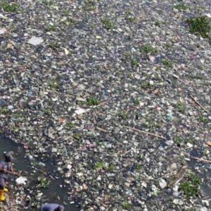 Un nuevo estudio advierte sobre la contaminación de plásticos en ríos y cuáles son sus consecuencias