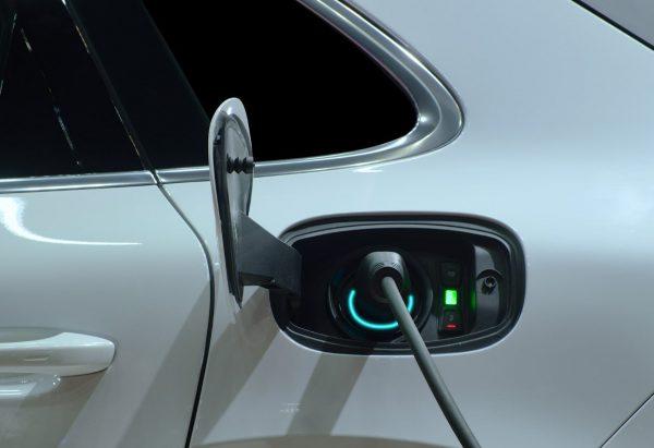 ómo financiar vehículos híbridos o eléctricos y tecnología sustentable si tenés una empresa
