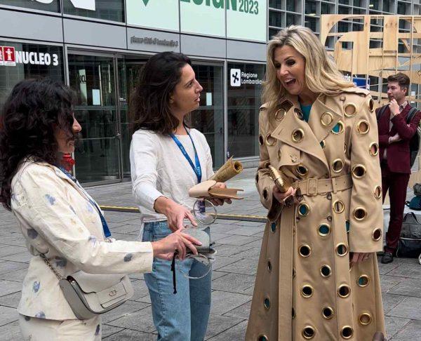 Las carteras argentinas de biomateriales que conquistaron Milán y sorprendieron a la Reina Máxima