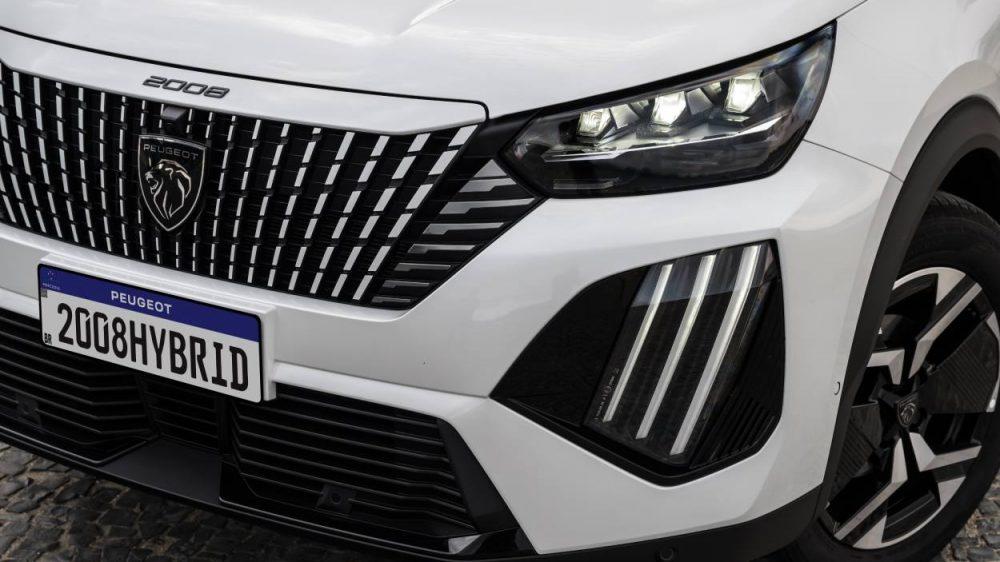 Stellantis comenzó a producir dos modelos insignia con tecnología híbrida en Argentina