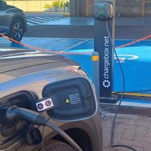 Alianza estratégica busca fortalecer la carga de autos eléctricos en Argentina