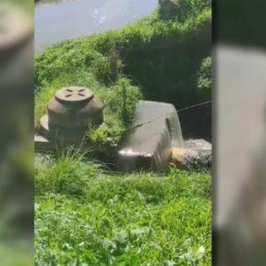 Vecinos de City Bell denuncian que los desechos cloacales están sin control y van directo al arroyo