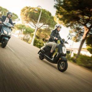 Silenciosas, rápidas y más baratas: las motos eléctricas que conquistan Argentina