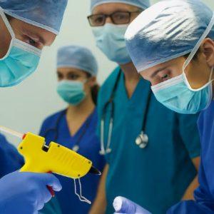 Crearon una pistola 3D que fabrica implantes con materiales biocompatibles