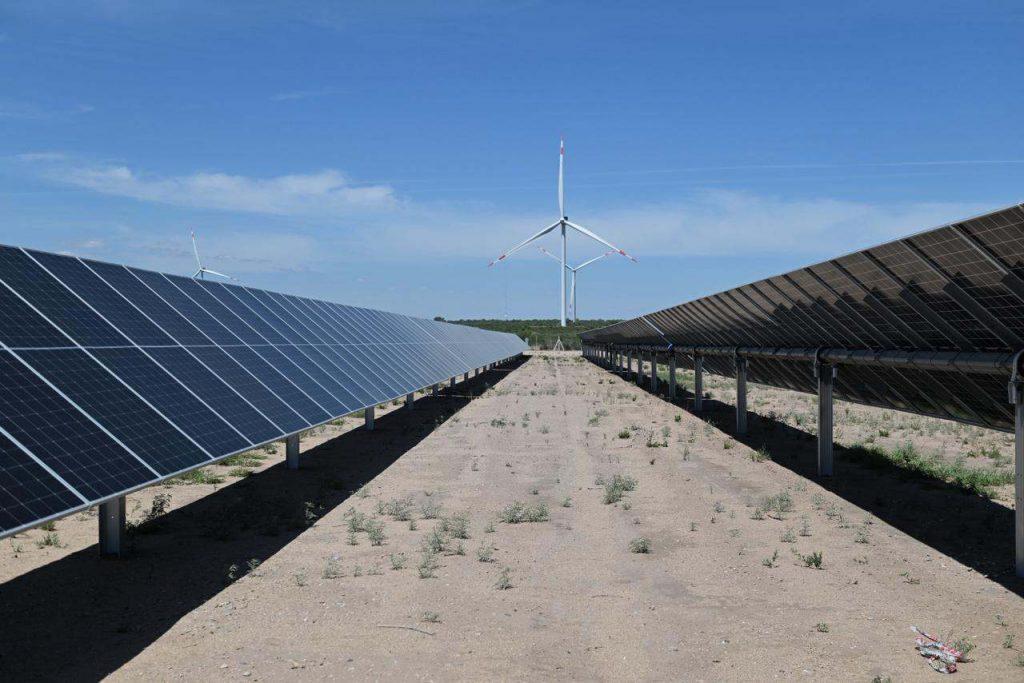 Las empresas PCR y ArcelorMittal Acindar anunciaron hoy la inauguración de un nuevo parque solar de 18 MW