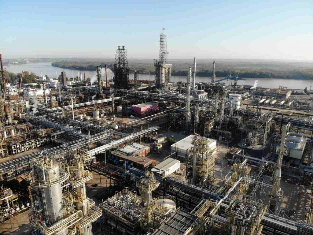 Una refinería argentina comenzará a operar con 25% de energía renovable