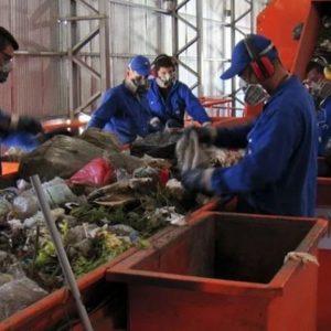 La impresionante cantidad de residuos que recicla Rosario de la basura que produce por mes