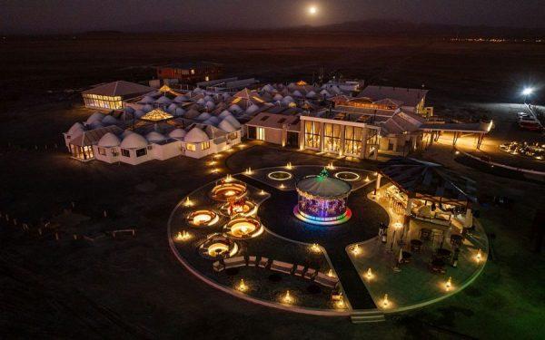El increíble parque de diversiones en medio de un salar: dónde está y cómo visitarlo