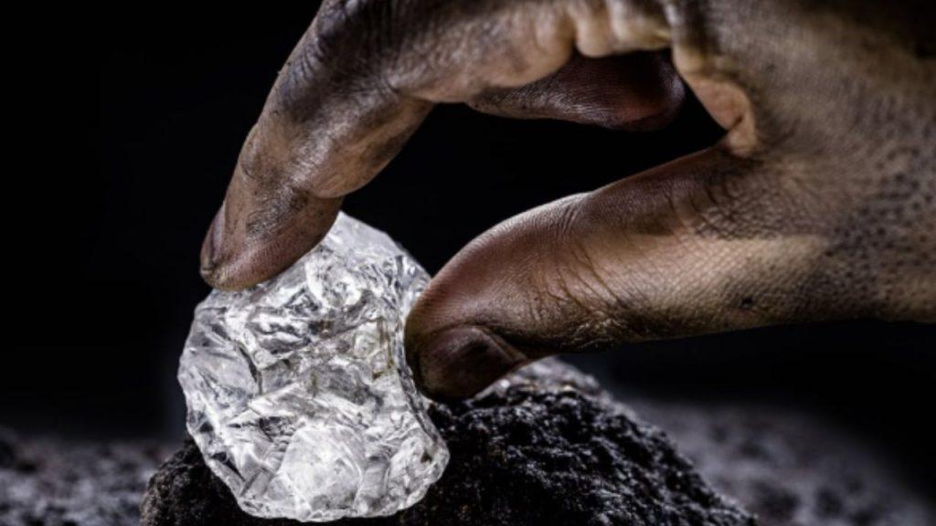 Hallaron el mayor yacimiento de litio bajo un supervolcán que reconfigura el mapa energético