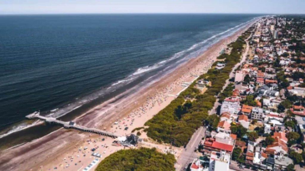 La playa secreta de la Costa Atlántica donde solo se escucha el mar La playa secreta de la Costa Atlántica donde solo se escucha el mar