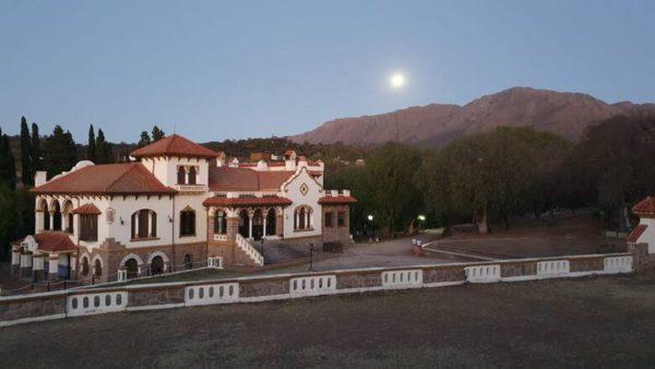 El castillo europeo escondido en Córdoba que sorprende a sus visitantes