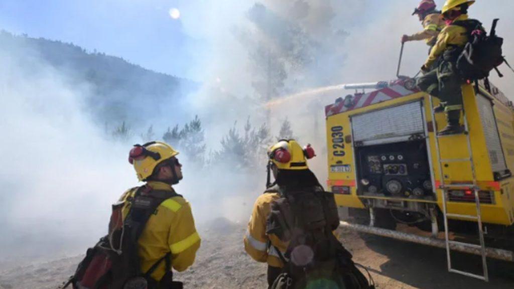 El dramático relato de un bombero voluntario en los incendios de Chubut: “Es imposible frenarlo” El dramático relato de un bombero voluntario en los incendios de Chubut: “Es imposible frenarlo”
