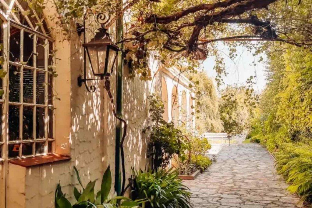 A poco de CABA, el pueblo que conserva arquitectura histórica y calma A poco de CABA, el pueblo que conserva arquitectura histórica y calma