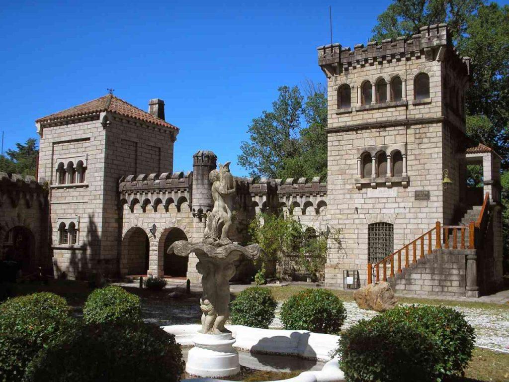 Parece medieval y está en Córdoba: el único castillo de piedra de la provincia Parece medieval y está en Córdoba: el único castillo de piedra de la provincia