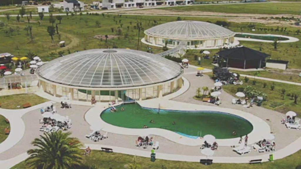 Un oasis de aguas calientes que se convierte en la escapada ideal para el descanso Un oasis de aguas calientes que se convierte en la escapada ideal para el descanso