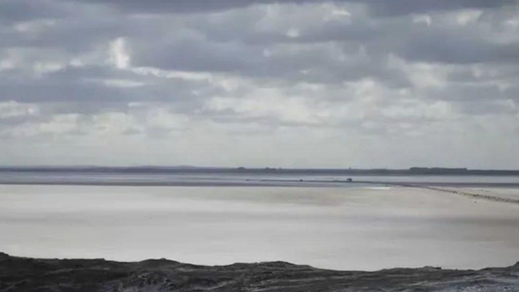 La NASA reveló una foto de una laguna rosa en Argentina que sorprendió por su color y forma La NASA reveló una foto de una laguna rosa en Argentina que sorprendió por su color y forma