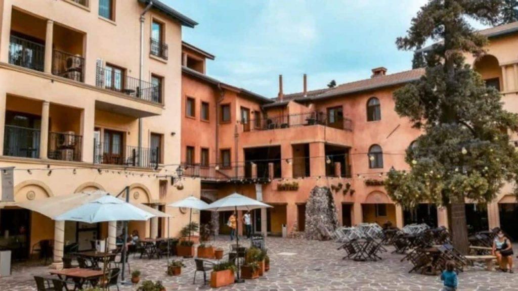 Parece la Toscana, pero está a 40 minutos del Obelisco: el paseo europeo que enamora en Buenos Aires Parece la Toscana, pero está a 40 minutos del Obelisco: el paseo europeo que enamora en Buenos Aires