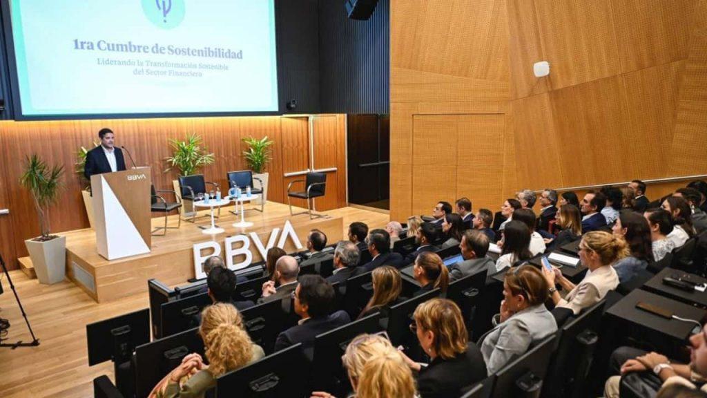 BBVA anunció que destinará USD 3000 millones en 2026 para la agenda de sostenibilidad en Argentina BBVA anunció que destinará USD 3000 millones en 2026 para la agenda de sostenibilidad en Argentina