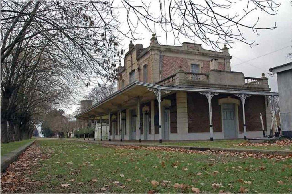 El pueblo ferroviario que quedó detenido en el tiempo: cómo es Patricios y qué hacer allí en el finde largo El pueblo ferroviario que quedó detenido en el tiempo: cómo es Patricios y qué hacer allí en el finde largo