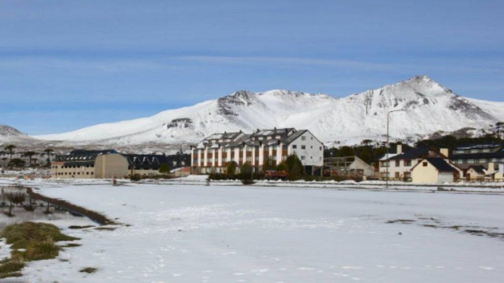Lo comparan con un pueblo de los Alpes italianos: así es Caviahue, el destino de montaña en Neuquén Lo comparan con un pueblo de los Alpes italianos: así es Caviahue, el destino de montaña en Neuquén
