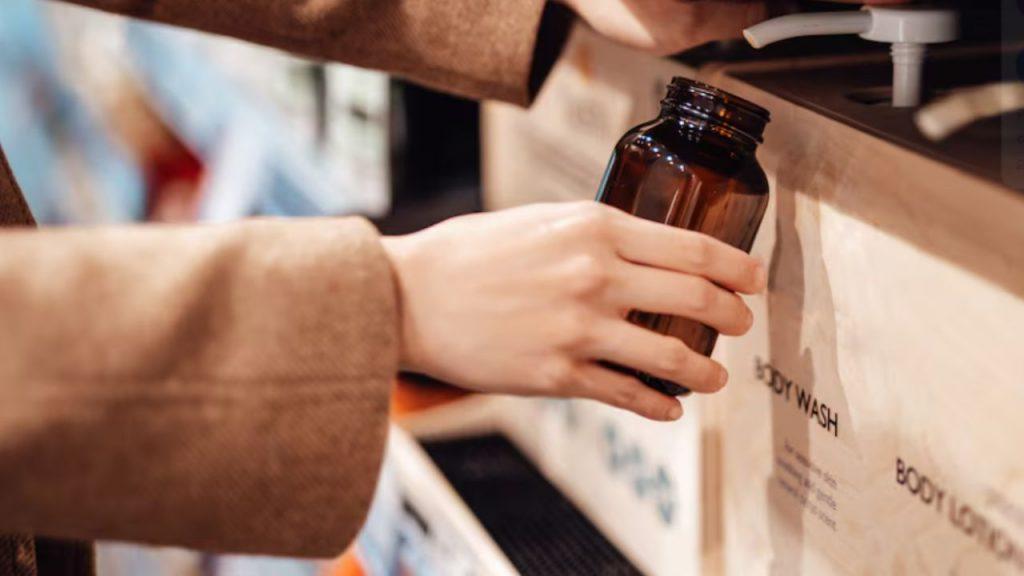 Del descarte a la recarga: el modelo que se consolida como el nuevo estándar del consumo responsable Del descarte a la recarga: el modelo que se consolida como el nuevo estándar del consumo responsable