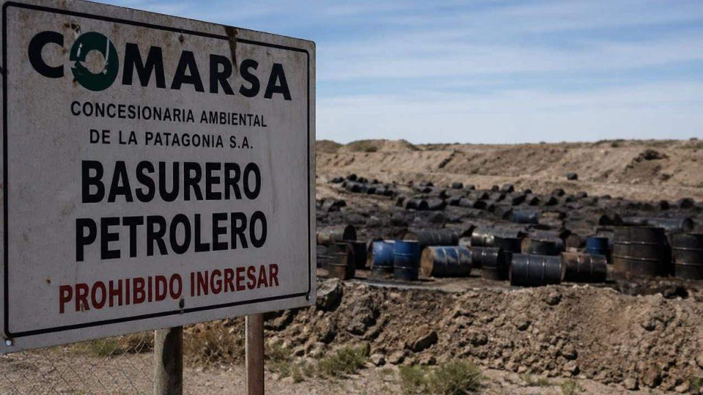 Escándalo en Vaca Muerta: empresa provocó desastre ambiental con basura tóxica de YPF, Chevron, Shell y PAE y va a juicio Escándalo en Vaca Muerta: empresa provocó desastre ambiental con basura tóxica de YPF, Chevron, Shell y PAE y va a juicio