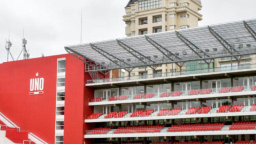 El plan de los clubes de fútbol para generar su propia energía solar y blindar sus finanzas El plan de los clubes de fútbol para generar su propia energía solar y blindar sus finanzas