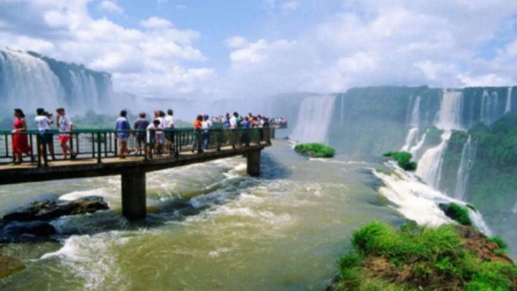 Parques Nacionales abre la puerta a inversiones millonarias: el plan de u$s50 millones que genera polémica Parques Nacionales abre la puerta a inversiones millonarias: el plan de u$s50 millones que genera polémica