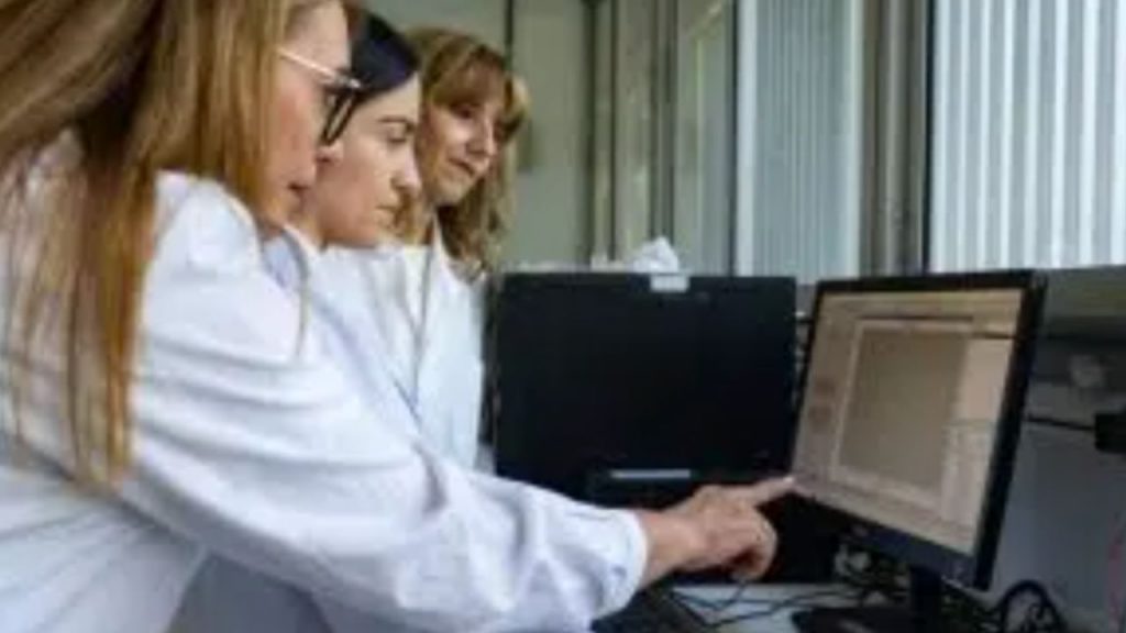 Científicas argentinas crean un sensor portátil para detectar arsénico en agua y prevenir enfermedades Científicas argentinas crean un sensor portátil para detectar arsénico en agua y prevenir enfermedades