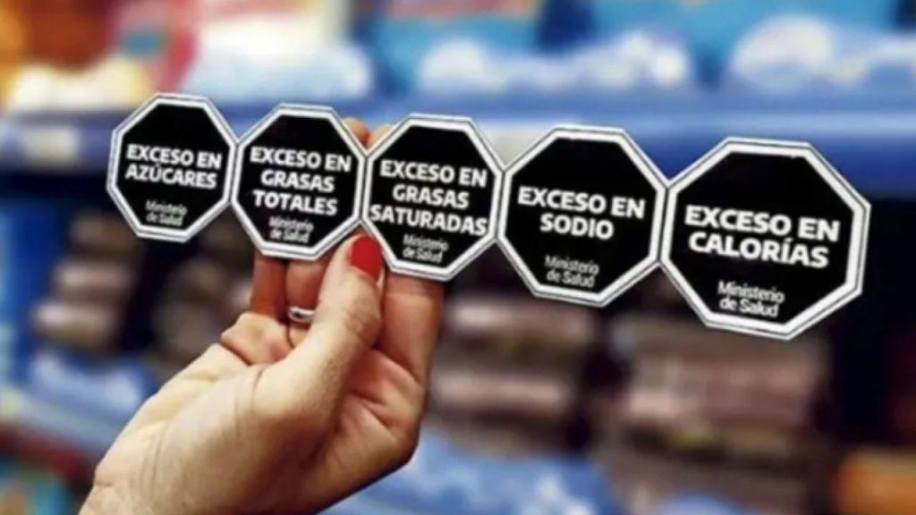 Etiquetado frontal: buscan borrar los octógonos de las góndolas y devolverle poder a las alimenticias Etiquetado frontal: buscan borrar los octógonos de las góndolas y devolverle poder a las alimenticias