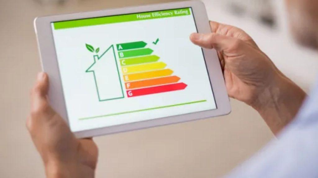El dato que puede cambiar tu factura de luz: cómo leer las etiquetas de eficiencia energética El dato que puede cambiar tu factura de luz: cómo leer las etiquetas de eficiencia energética