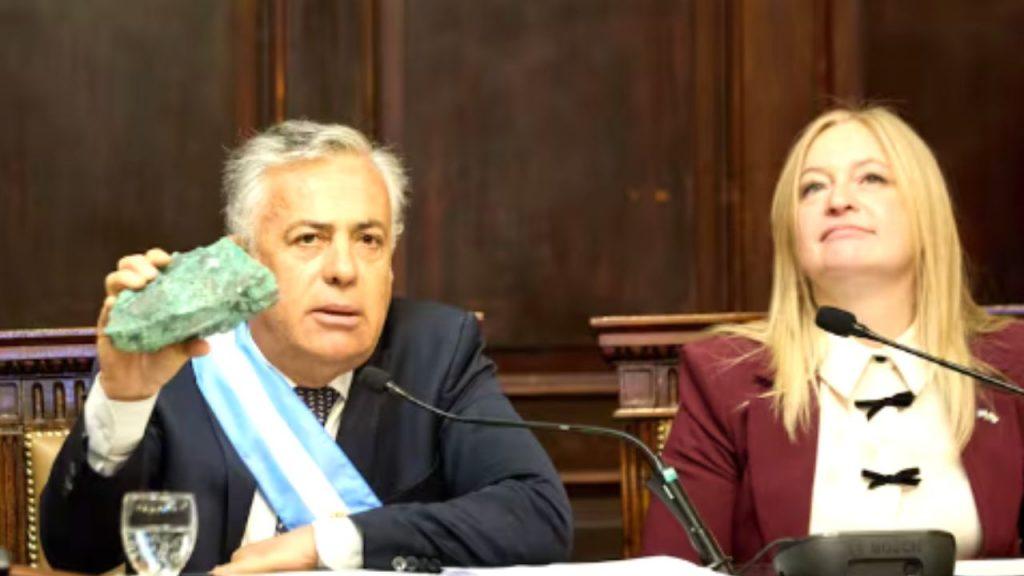 Polémica en Mendoza: aprueban una megamina que consumirá agua en plena crisis hídrica Polémica en Mendoza: aprueban una megamina que consumirá agua en plena crisis hídrica