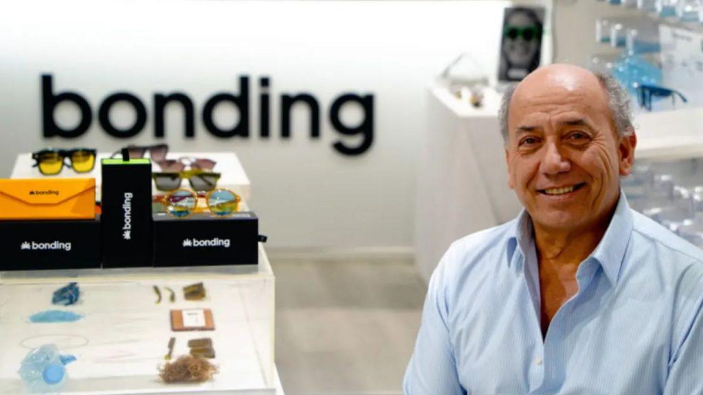 De botella descartable a negocio millonario: la empresa argentina que fabrica anteojos con plástico reciclado De botella descartable a negocio millonario: la empresa argentina que fabrica anteojos con plástico reciclado