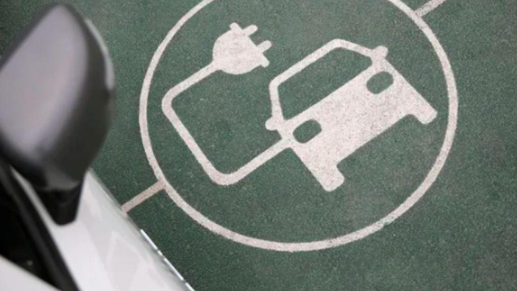 Crece la disputa por los autos eléctricos: renovables presionan al gobierno para no quitar subsidios Crece la disputa por los autos eléctricos: renovables presionan al gobierno para no quitar subsidios