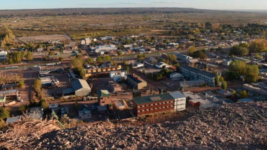 La Vaca Muerta que nadie cuenta: el aire en la zona se volvió irrespirable y genera montañas de basura La Vaca Muerta que nadie cuenta: el aire en la zona se volvió irrespirable y genera montañas de basura