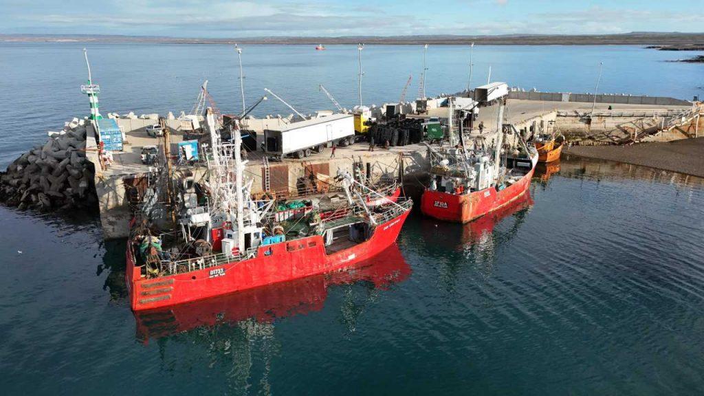 Vecinos alertan que la expansión pesquera pone en riesgo la playa pública en Chubut Vecinos alertan que la expansión pesquera pone en riesgo la playa pública en Chubut