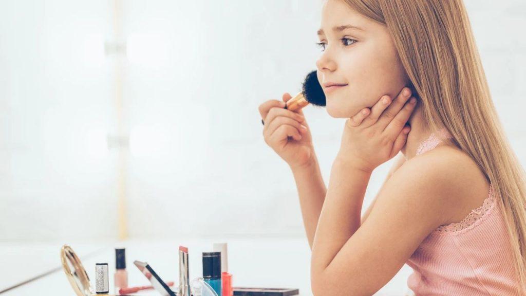 Alerta por kits de maquillaje infantil tóxico: pueden contener desde plomo a asbesto y el Gobierno los está prohibiendo Alerta por kits de maquillaje infantil tóxico: pueden contener desde plomo a asbesto y el Gobierno los está prohibiendo