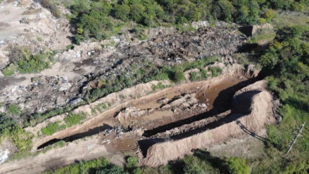 Clausuraron un basural clandestino en Funes tras una investigación ambiental y judicial Clausuraron un basural clandestino en Funes tras una investigación ambiental y judicial