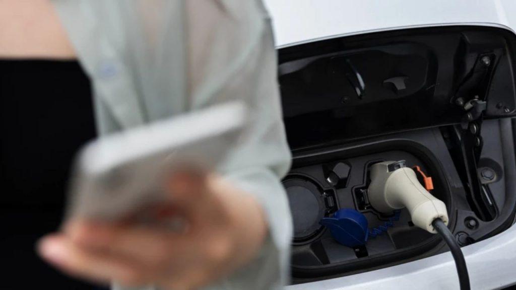 Inédito: la Ciudad financiará cargadores eléctricos de autos en cocheras, restaurantes y zonas recreativas Inédito: la Ciudad financiará cargadores eléctricos de autos en cocheras, restaurantes y zonas recreativas