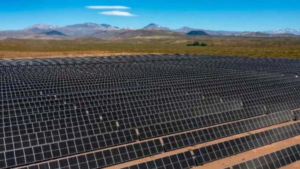 San Juan apuesta a la energía solar con su primer parque híbrido financiado con dólares de la minería San Juan apuesta a la energía solar con su primer parque híbrido financiado con dólares de la minería