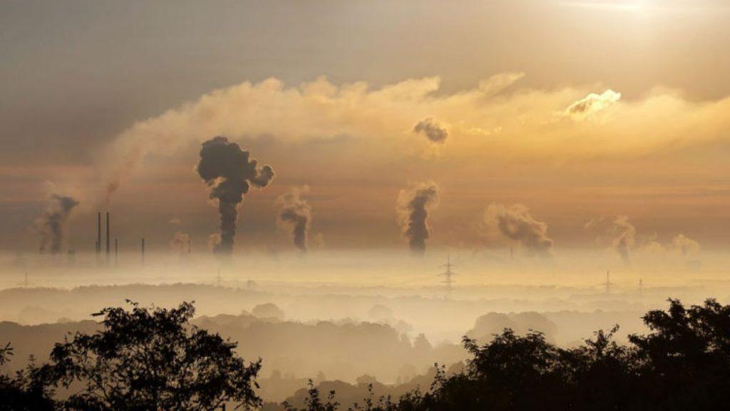 La contaminación del aire queda bajo la lupa por su vínculo con la salud mental La contaminación del aire queda bajo la lupa por su vínculo con la salud mental