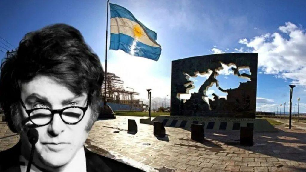 un monumento de las Malvinas junto a una bandera argentina y la cara de Javier Milei