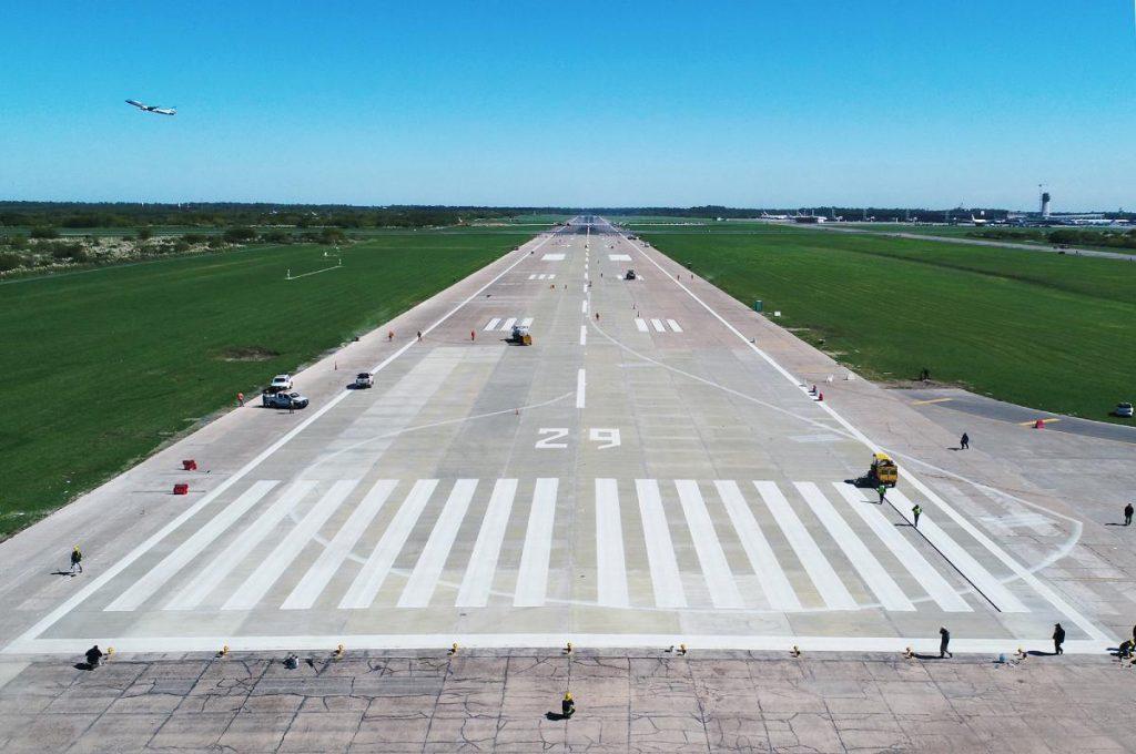 Grupo Eurnekian proyecta un nuevo aeropuerto cerca de Punta del Este entre dos lagunas protegidas y se abre un debate ambiental Grupo Eurnekian proyecta un nuevo aeropuerto cerca de Punta del Este entre dos lagunas protegidas y se abre un debate ambiental