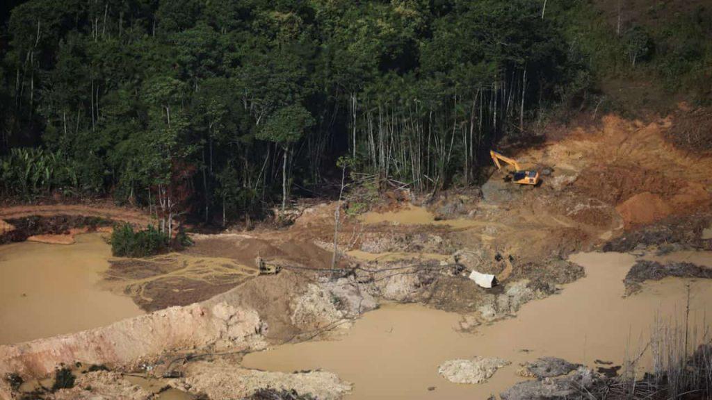 La minería y el petróleo amenazan millones de hectáreas de áreas naturales protegidas La minería y el petróleo amenazan millones de hectáreas de áreas naturales protegidas