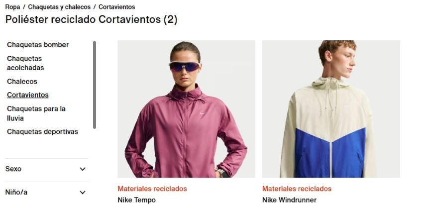 Captura de pantalla de un catálogo en línea de Nike que muestra dos chaquetas cortavientos de materiales reciclados: a la izquierda, una modelo usa una chaqueta deportiva de manga larga color rosa oscuro Nike Tempo con gafas de sol; a la derecha, un modelo viste una chaqueta cortavientos Nike Windrunner en tonos crema y azul.