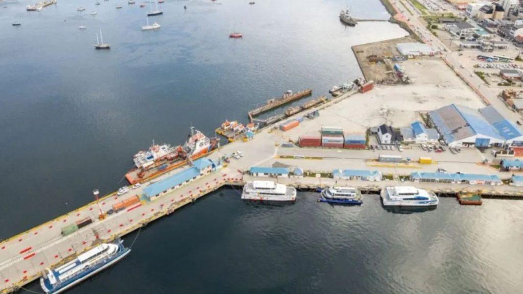 La Justicia allana el Puerto de Ushuaia tras denuncias por controles ambientales La Justicia allana el Puerto de Ushuaia tras denuncias por controles ambientales